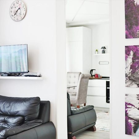 Cozy Apartment In Pristina Kültér fotó